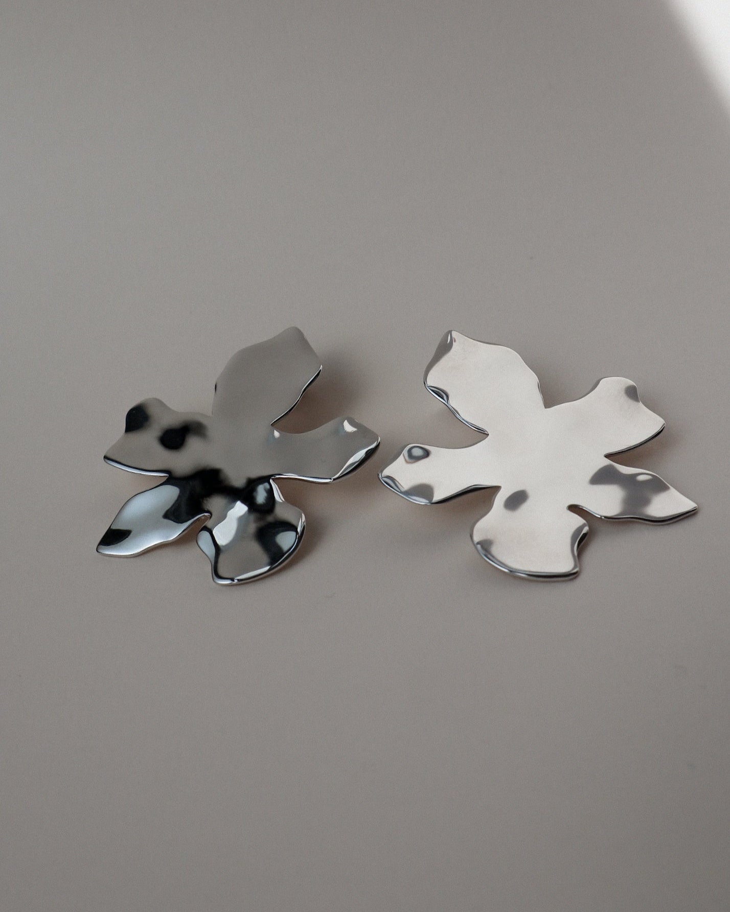 'Fleur' Form Earrings - Lines & Current