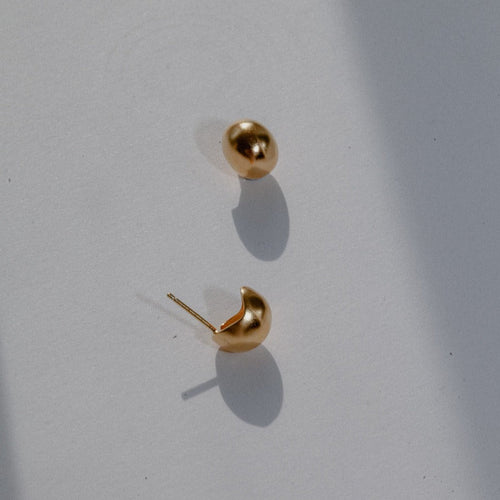 'Björn' Oval Studs - Lines & Current