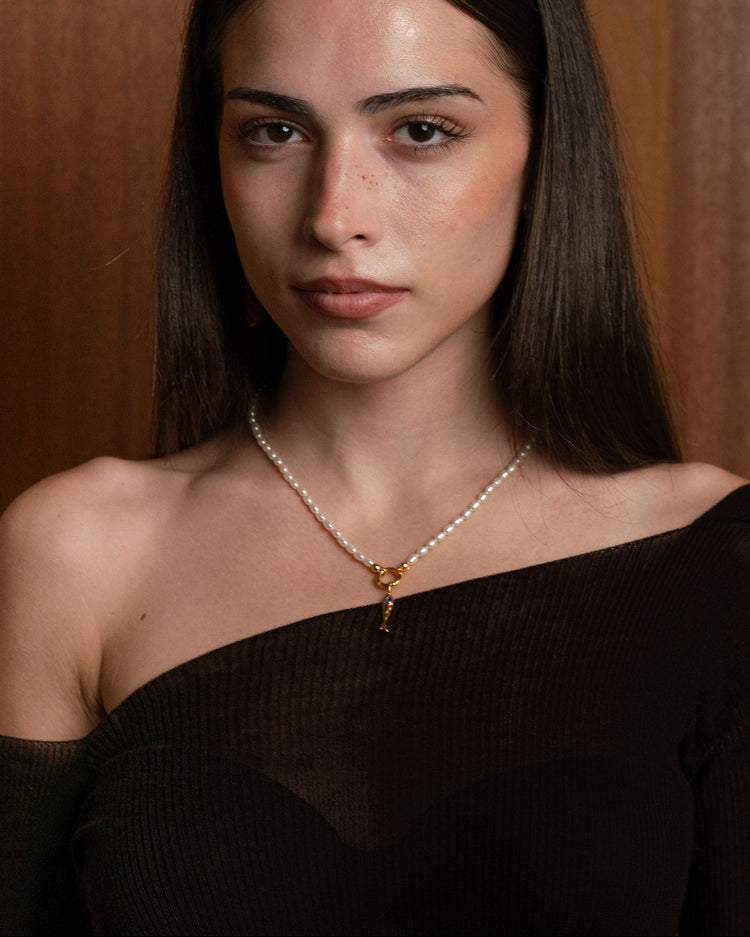 Mother of pearl charm holding necklace with central charm holder in 18k gold plating or rhodium plated silver