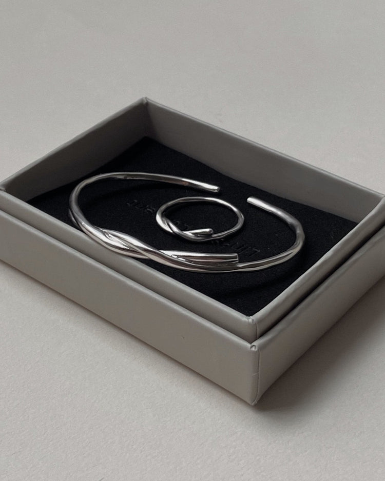 'Bobbie' Bangle Bracelet