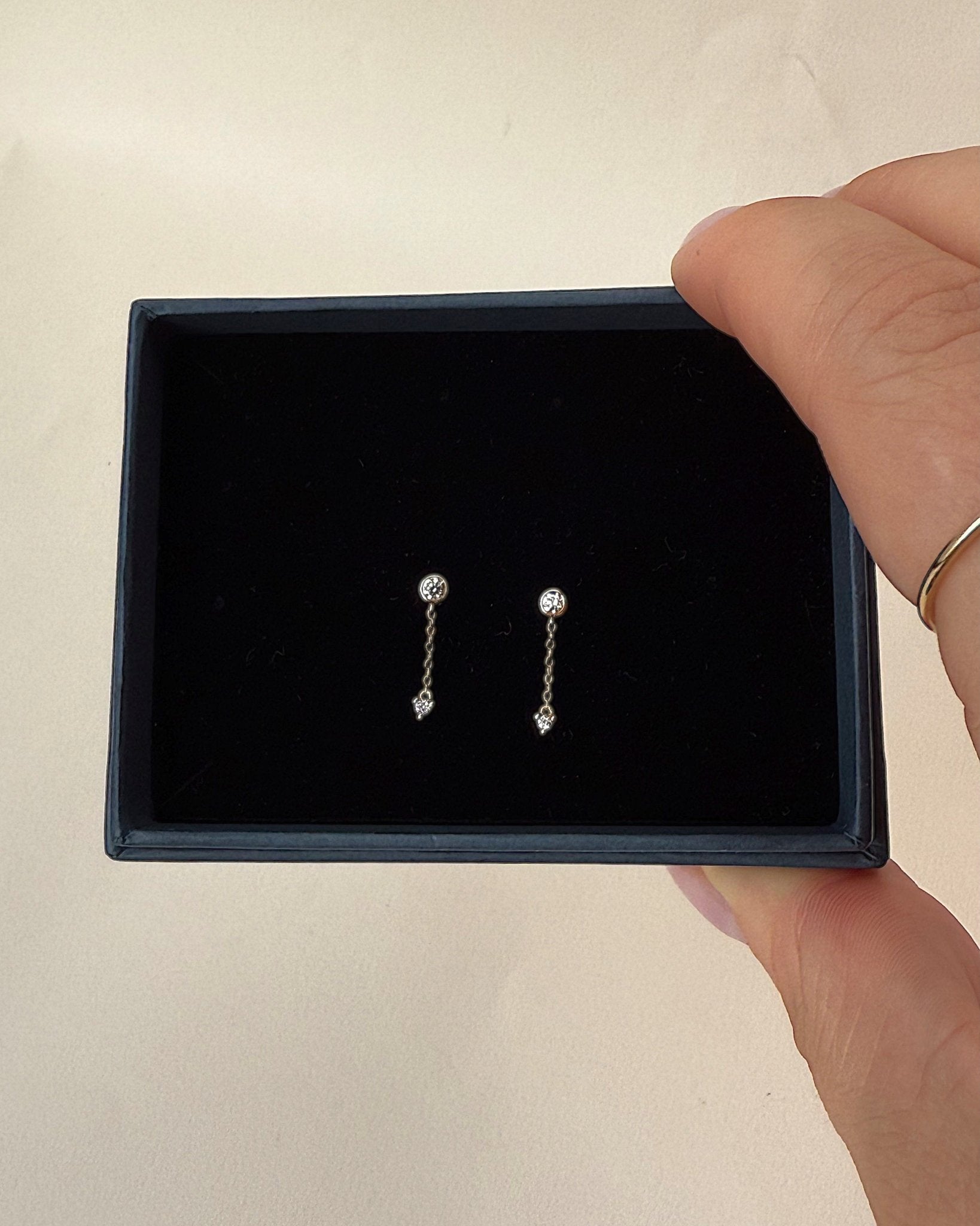 &#39;Dawson&#39; 18K Diamond Drop Earring - Lines &amp; Current