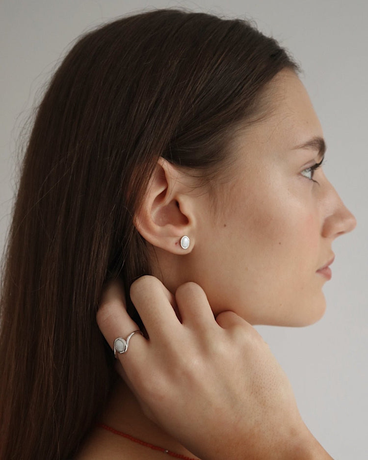 'Elise' Pearl Stud Earrings