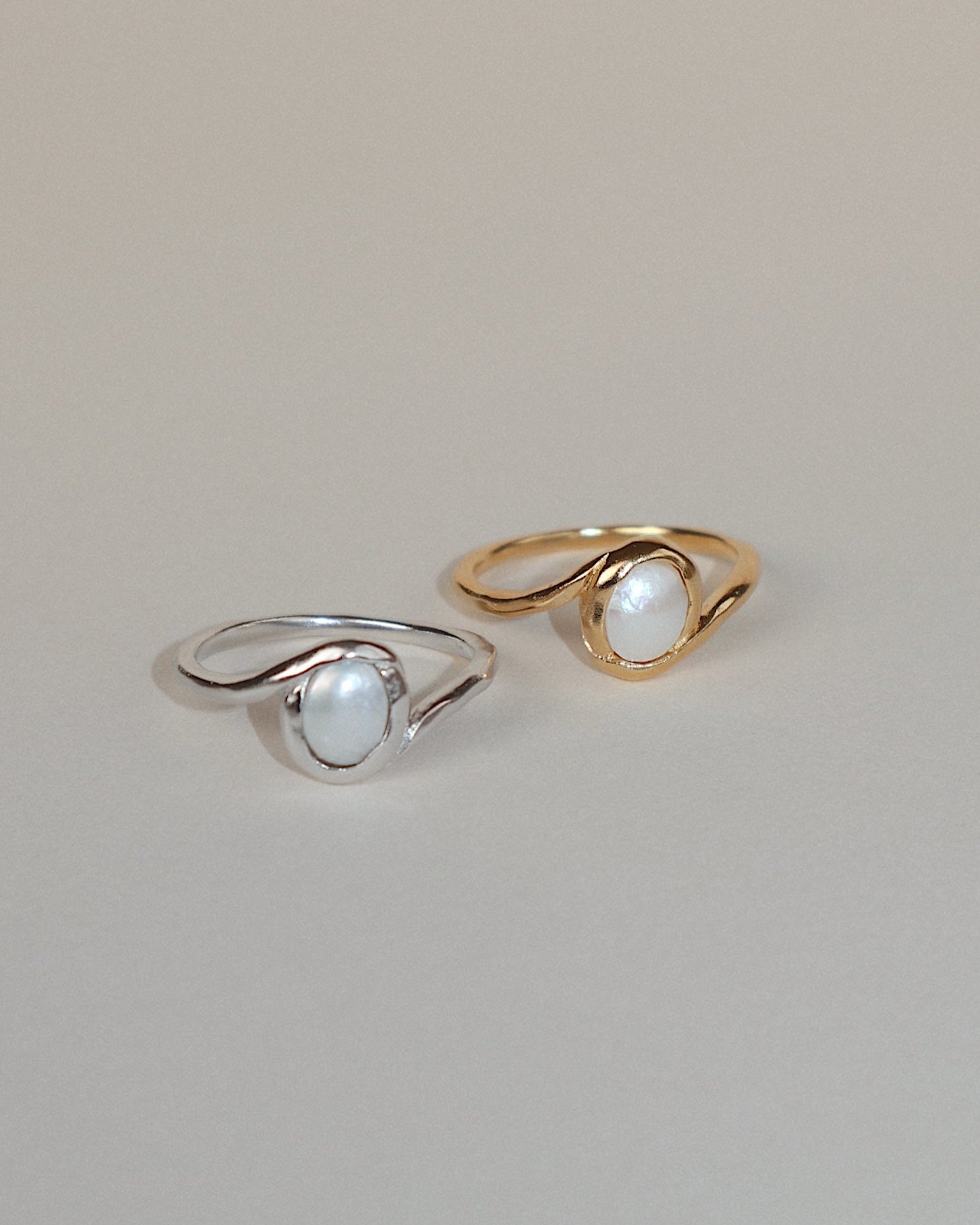 'Ellie' Pearl Wave Ring - Lines & Current