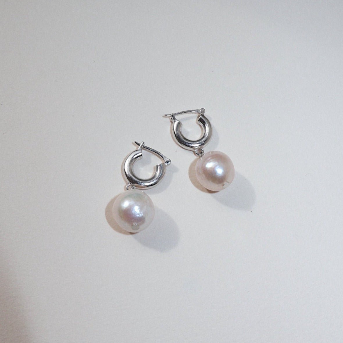 'Eloise' Pearl Huggie Earrings