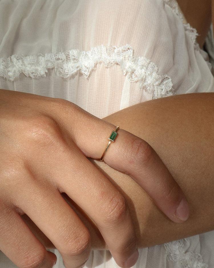 'Estée' 9K Emerald Ring