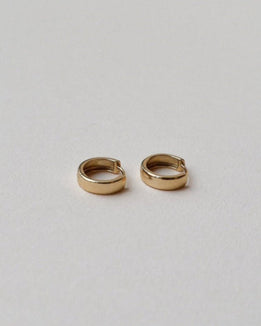 'Finch' 9k Huggie Hoop Earrings