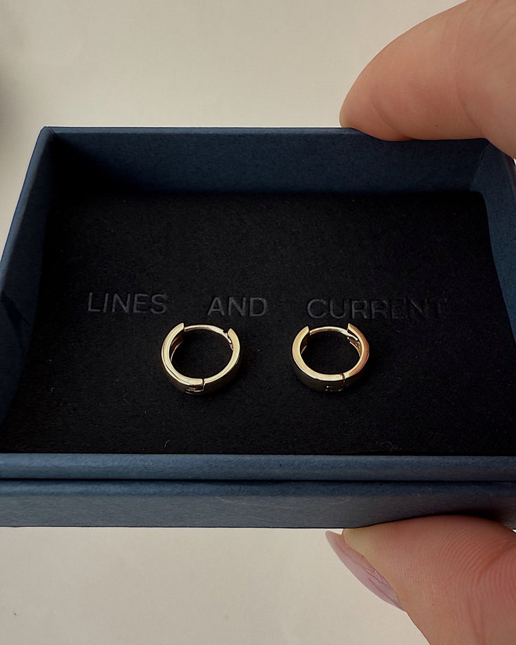 'Finch' 9k Huggie Hoop Earrings