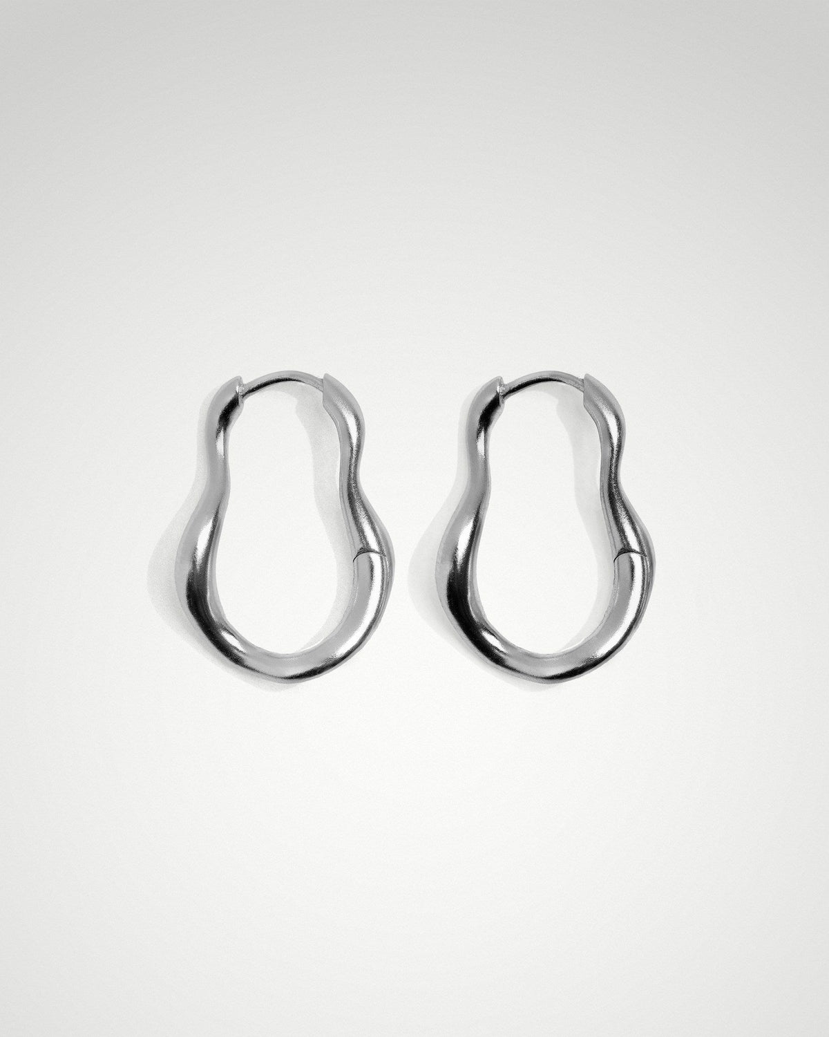 Flo Oval Hoop Earrings
