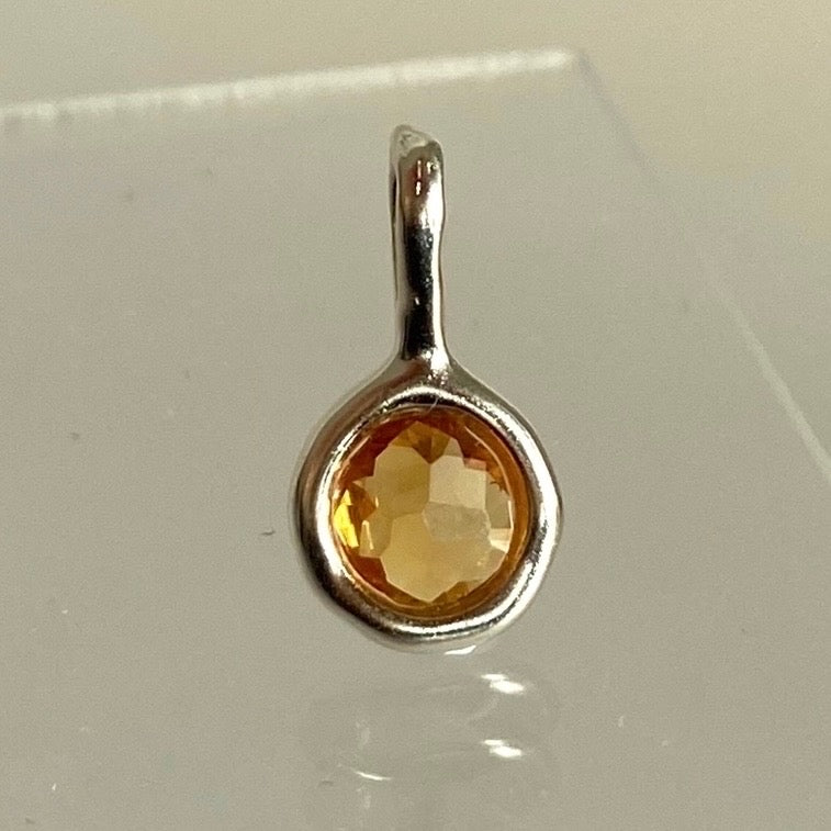 'Jörd' Birthstone Charm