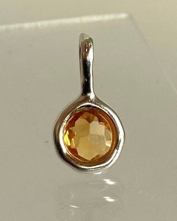 'Jörd' Birthstone Charm