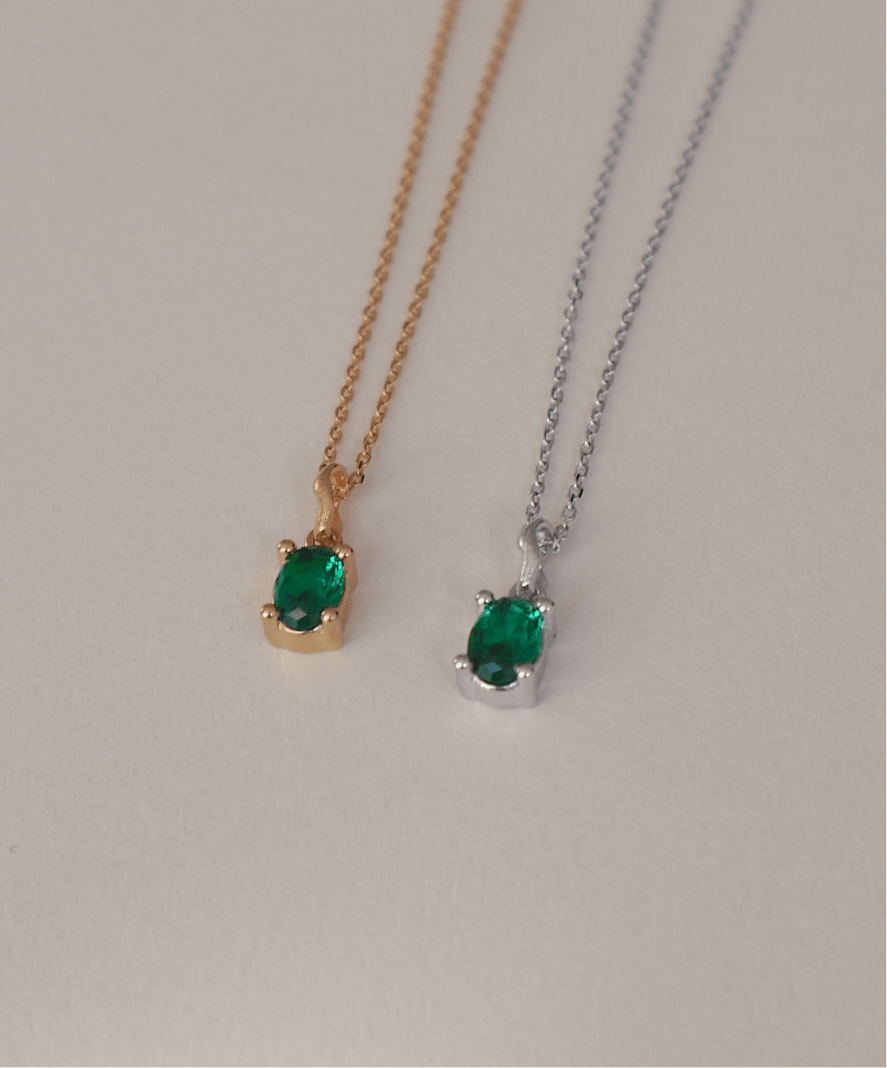 'Kate' Green Oval Necklace - Lines & Current