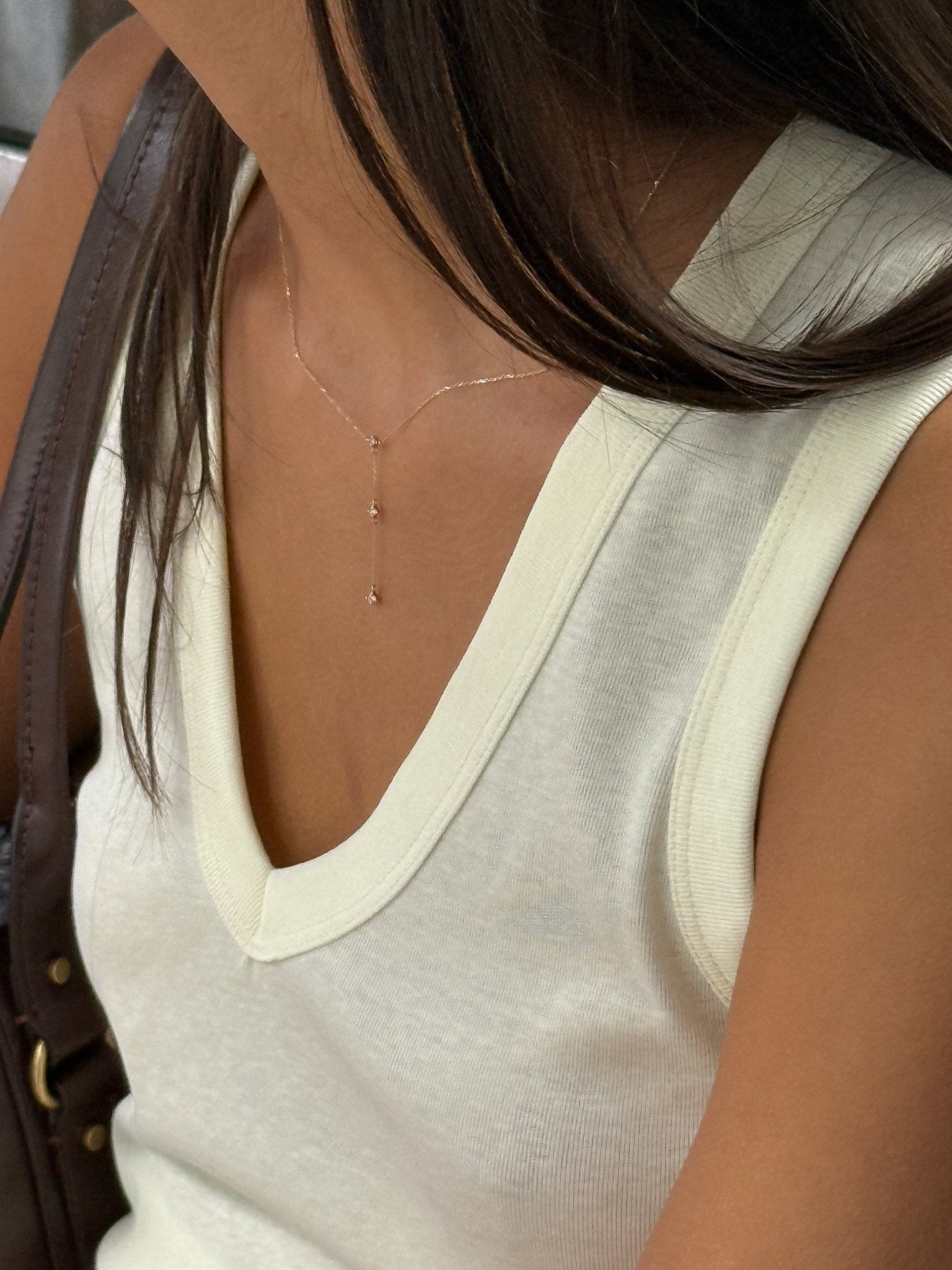 &#39;Lisse&#39; 9k Diamond Lariat Necklace - Lines &amp; Current