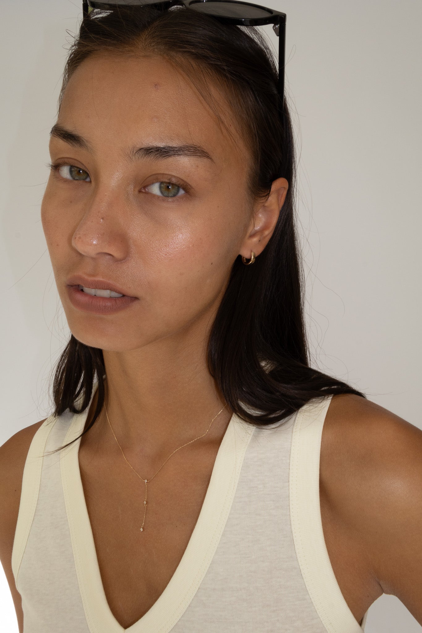 &#39;Lisse&#39; 9k Diamond Lariat Necklace - Lines &amp; Current