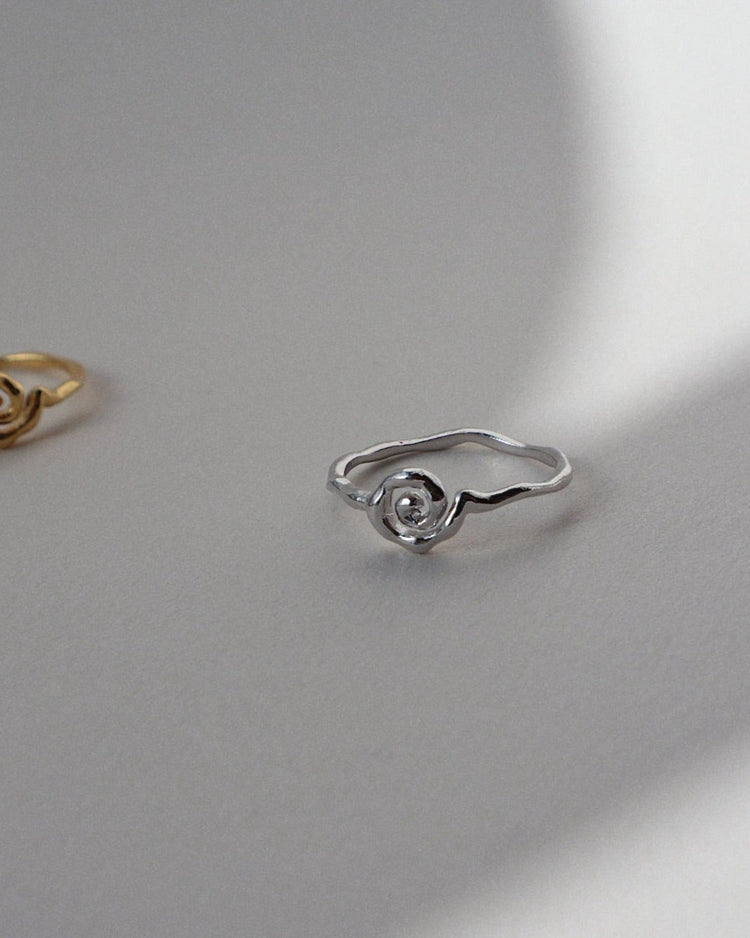 'Little Swirl' Ring