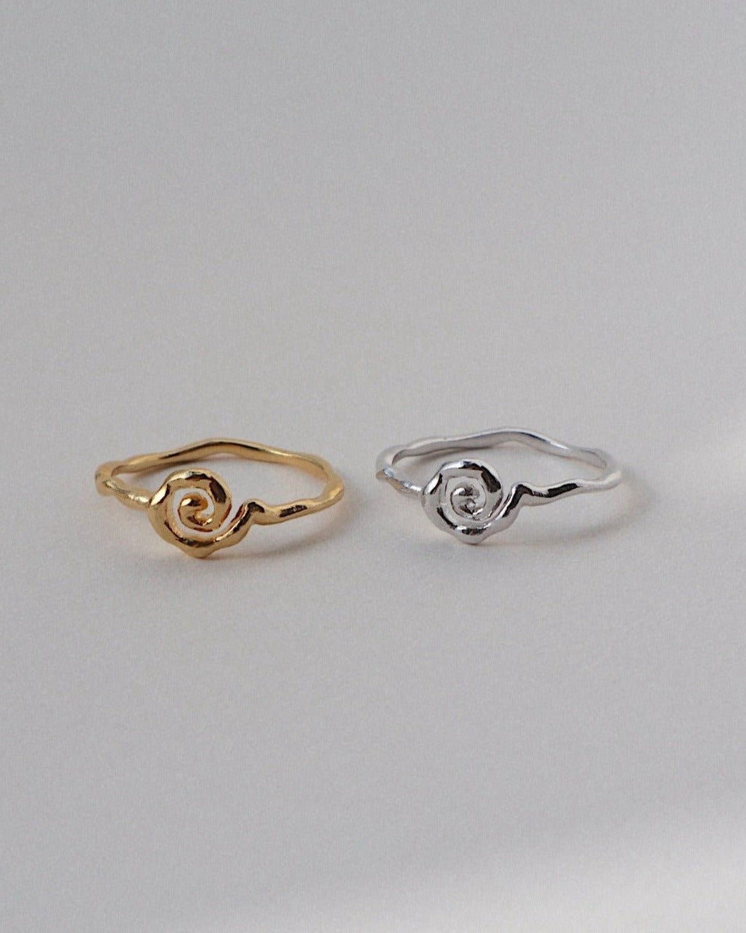 'Little Swirl' Ring