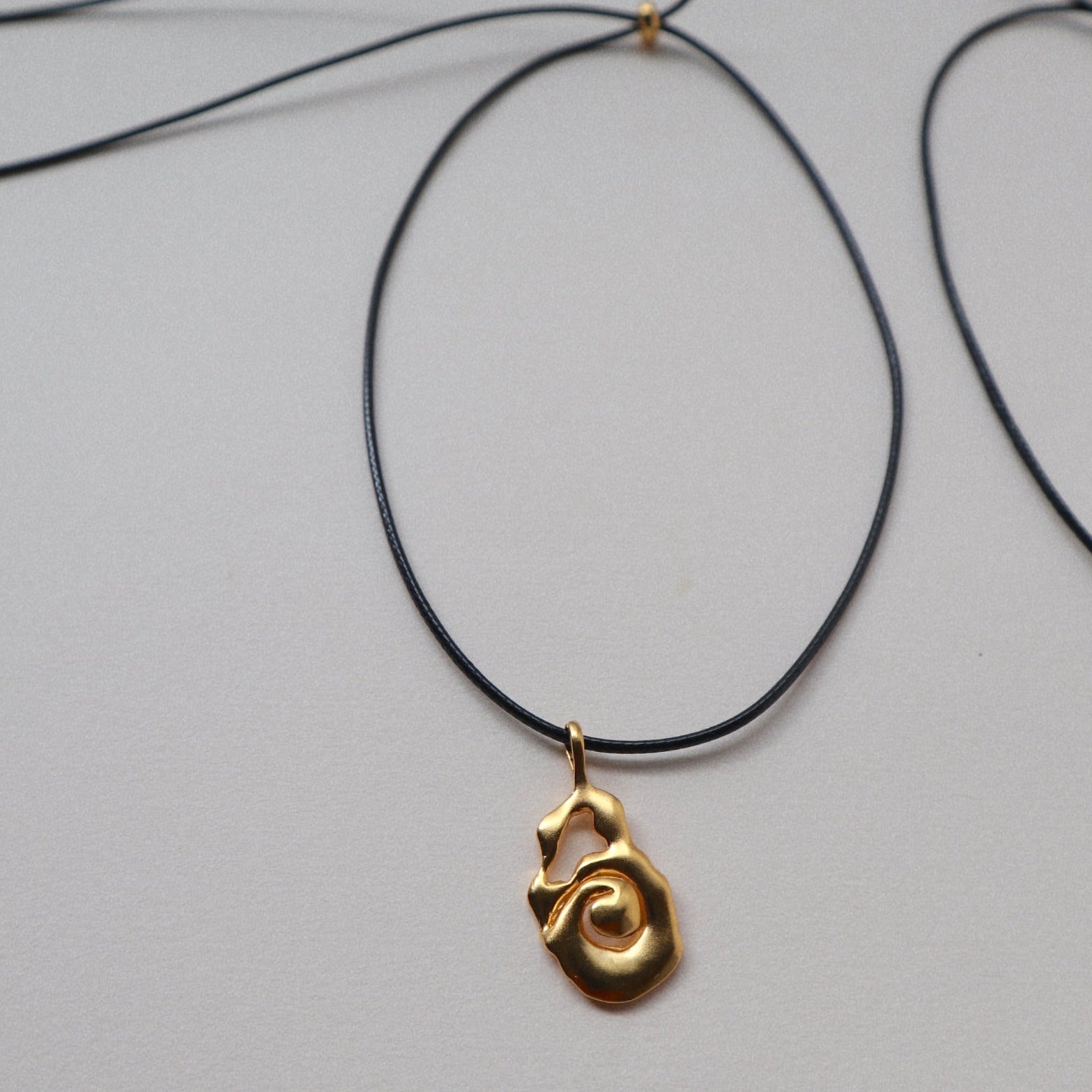 &#39;Momentum&#39; Molten Cord Necklace - Lines &amp; Current