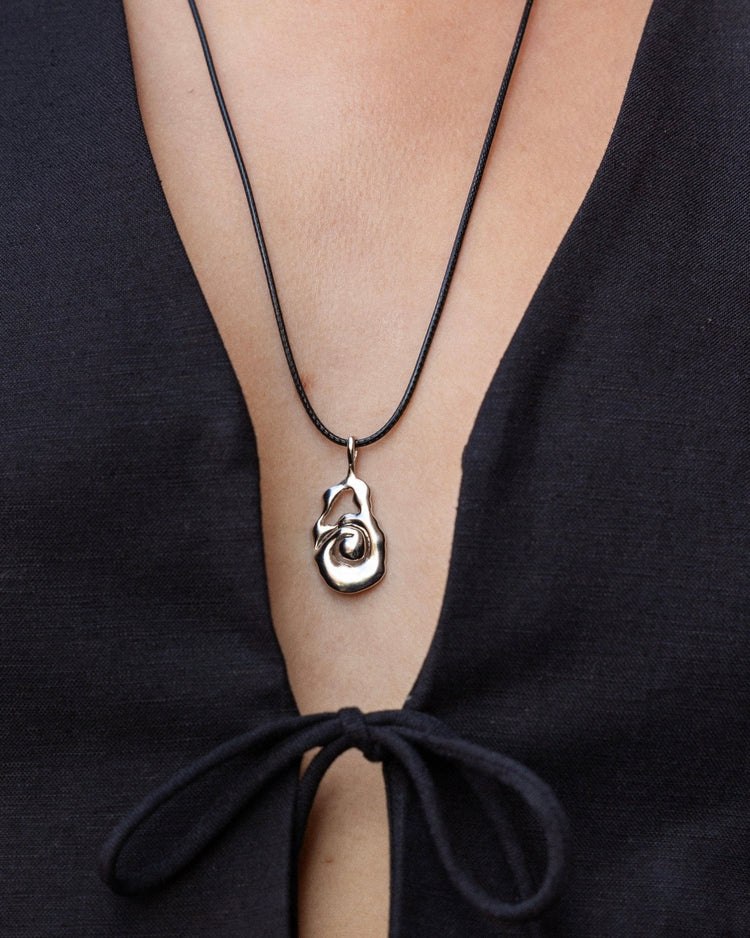 'Momentum' Molten Cord Necklace