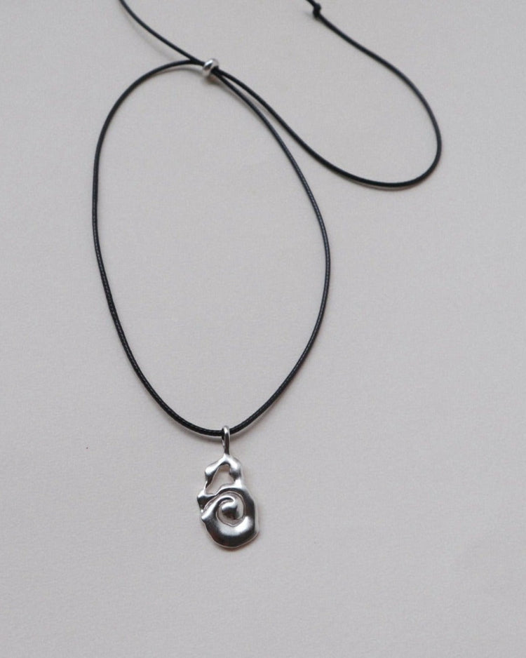 'Momentum' Molten Cord Necklace