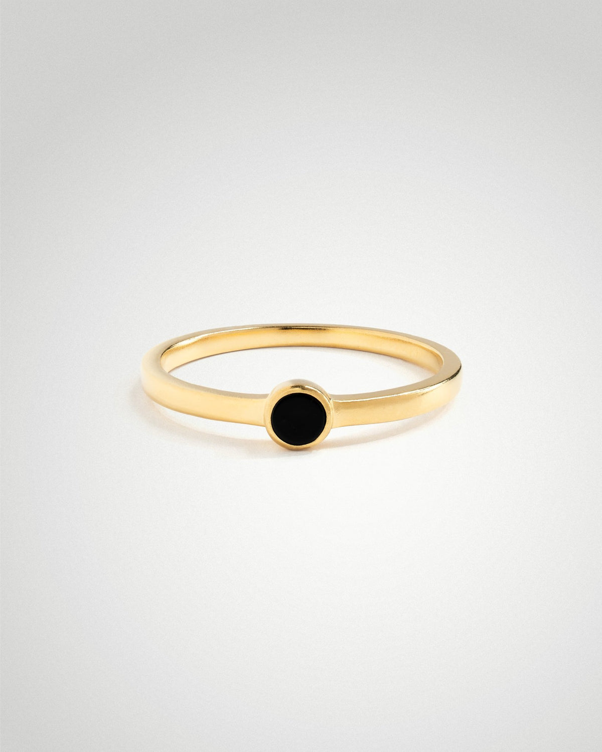 'Mona' Ring with Small Black Stone - LINES AND CURRENT