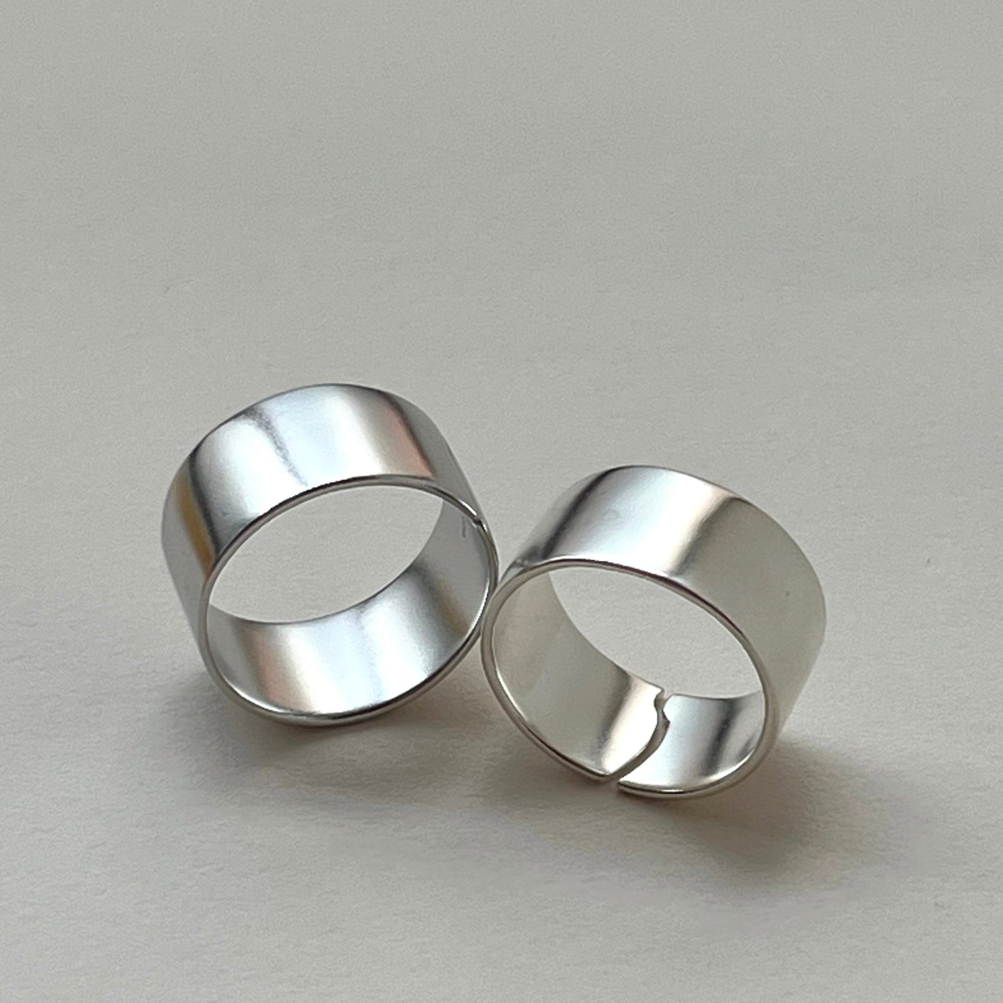 'Nova' Thick Cuff Ring - Lines & Current