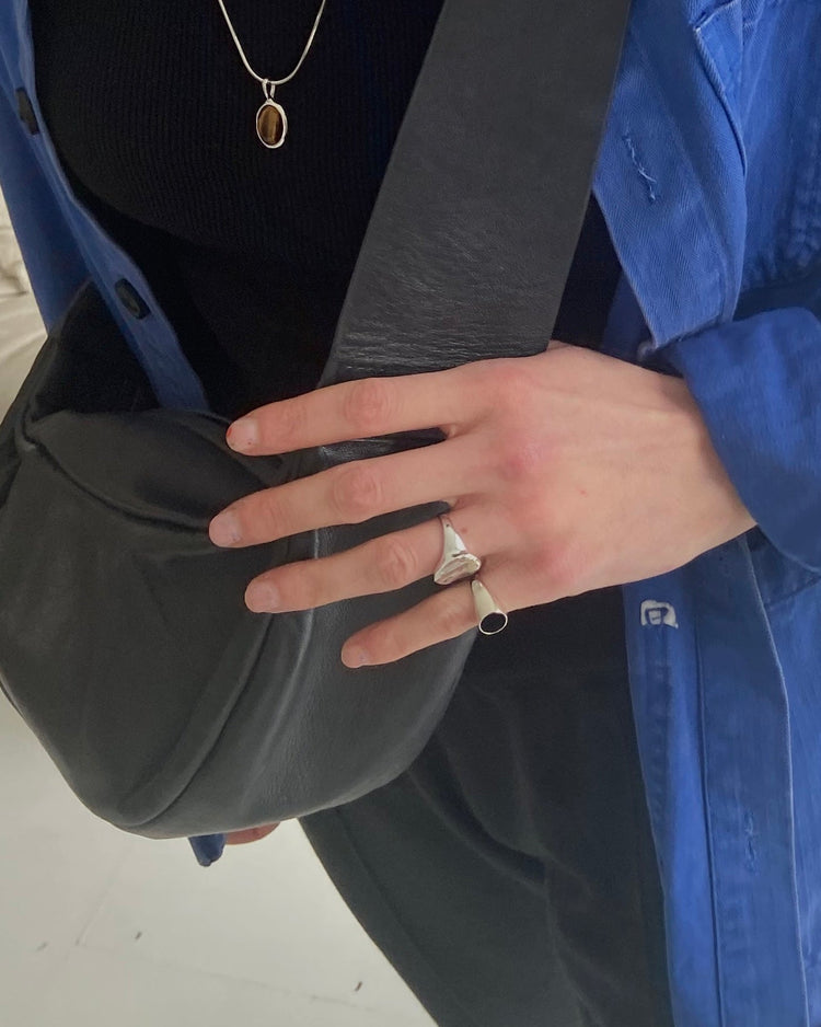 'Olinda' Black Onyx Signet Ring