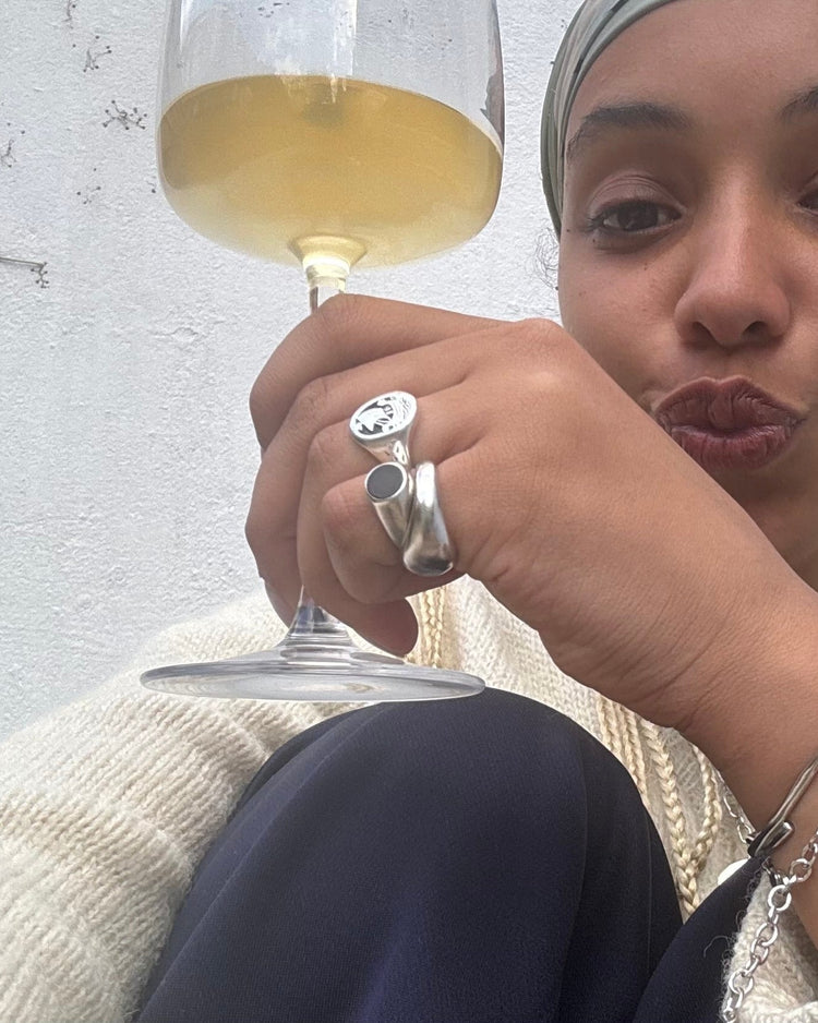 'Olinda' Black Onyx Signet Ring