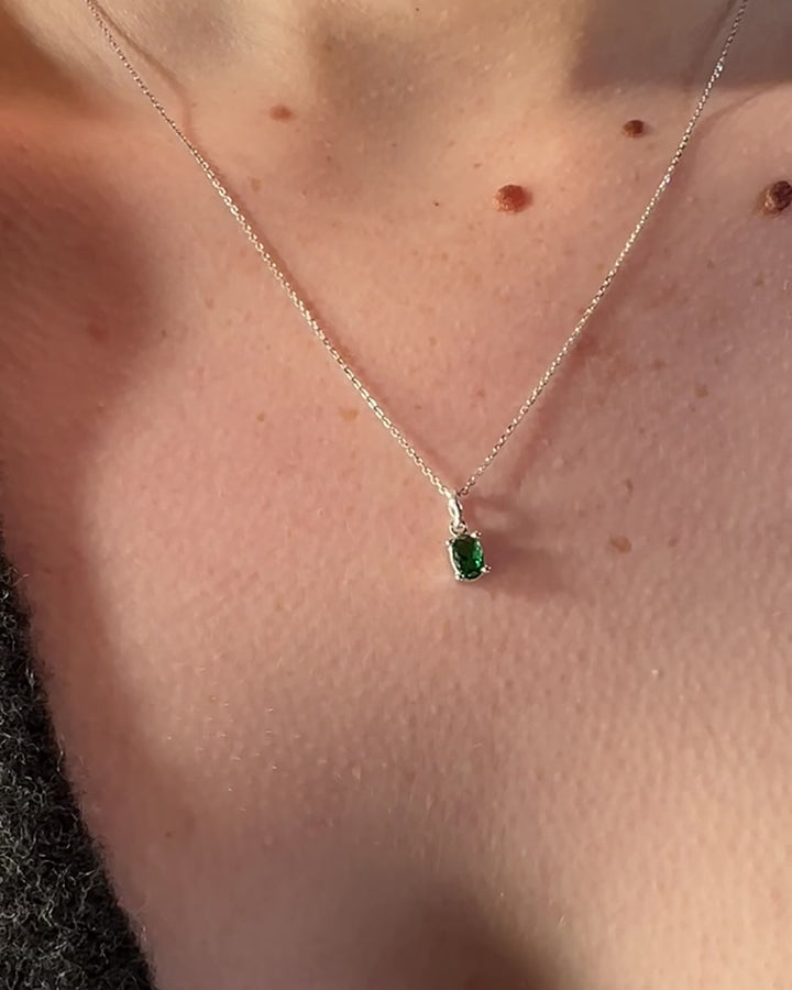 'Kate' Green Oval Necklace