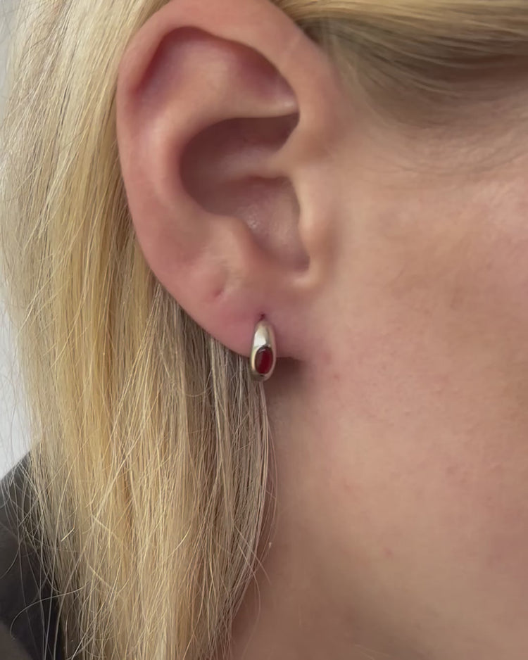 'Jesper' Birthstone Huggies