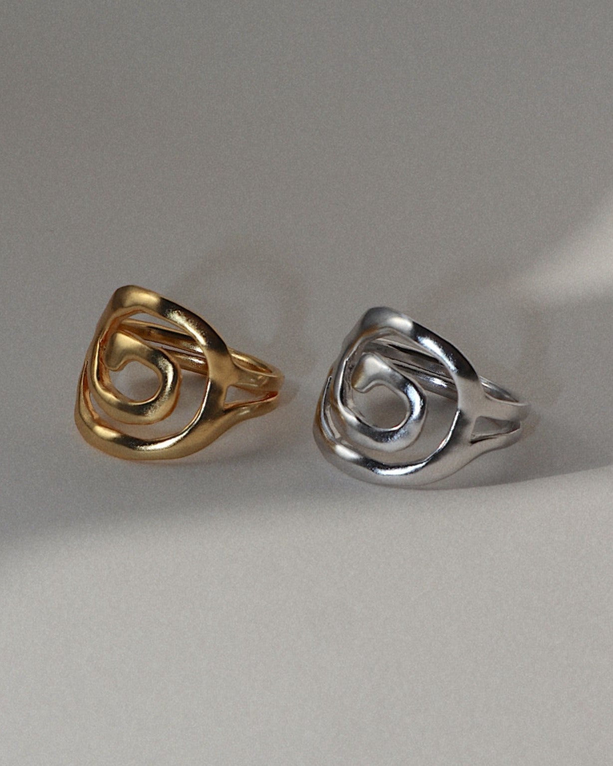 'River' Swirl Ring