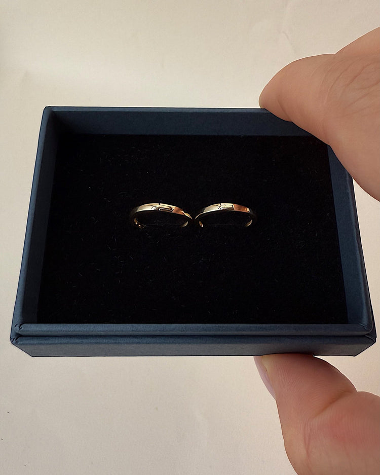 'Sawyer' Slim 9k Hoop Earrings - Lines & Current