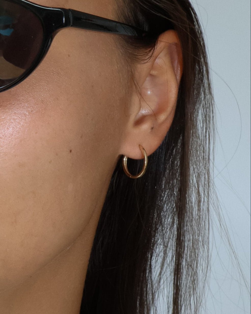 &#39;Sawyer&#39; Slim 9k Hoop Earrings - Lines &amp; Current