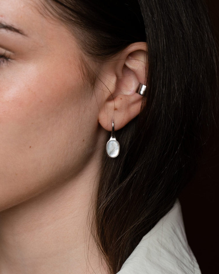 'Sigrid' Oval Earrings - LINES AND CURRENT