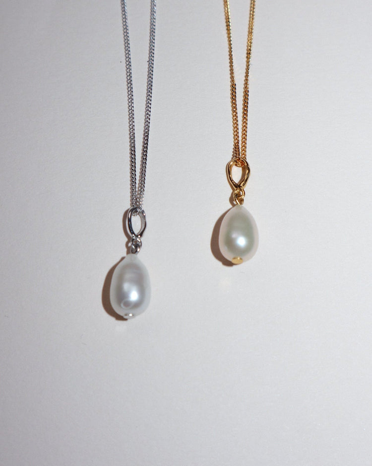 'Una' Pearl Charm - Lines & Current