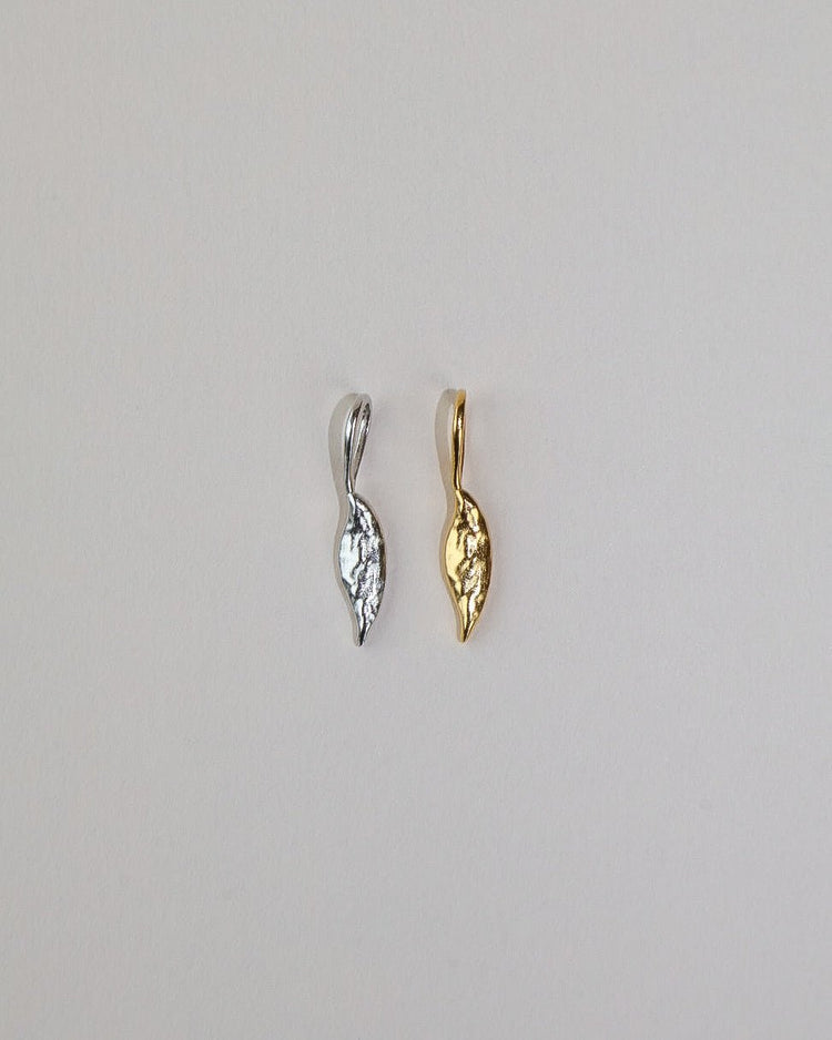 'Voyage' Feather Charm - LINES AND CURRENT