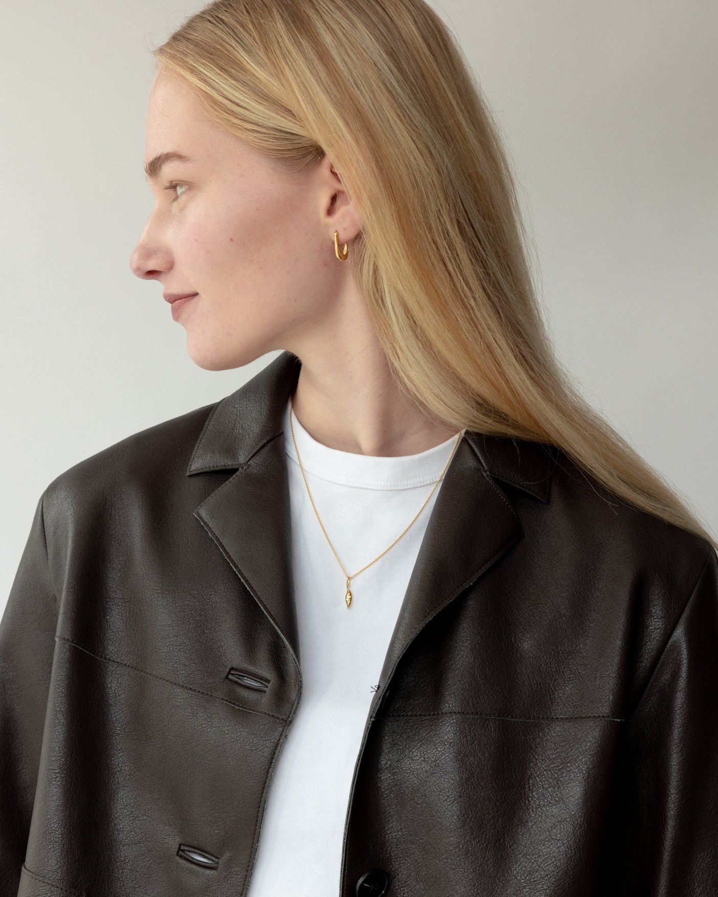 &#39;Voyage&#39; Feather Necklace - LINES AND CURRENT