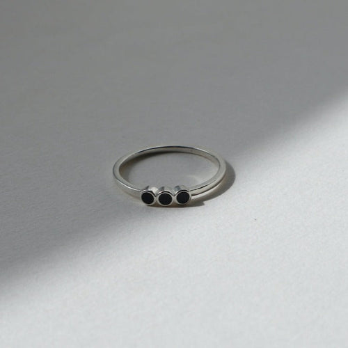 Mini 'Mona' Trinity Ring