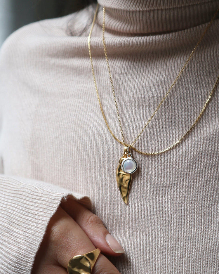 'Sigrid' Shell Charm