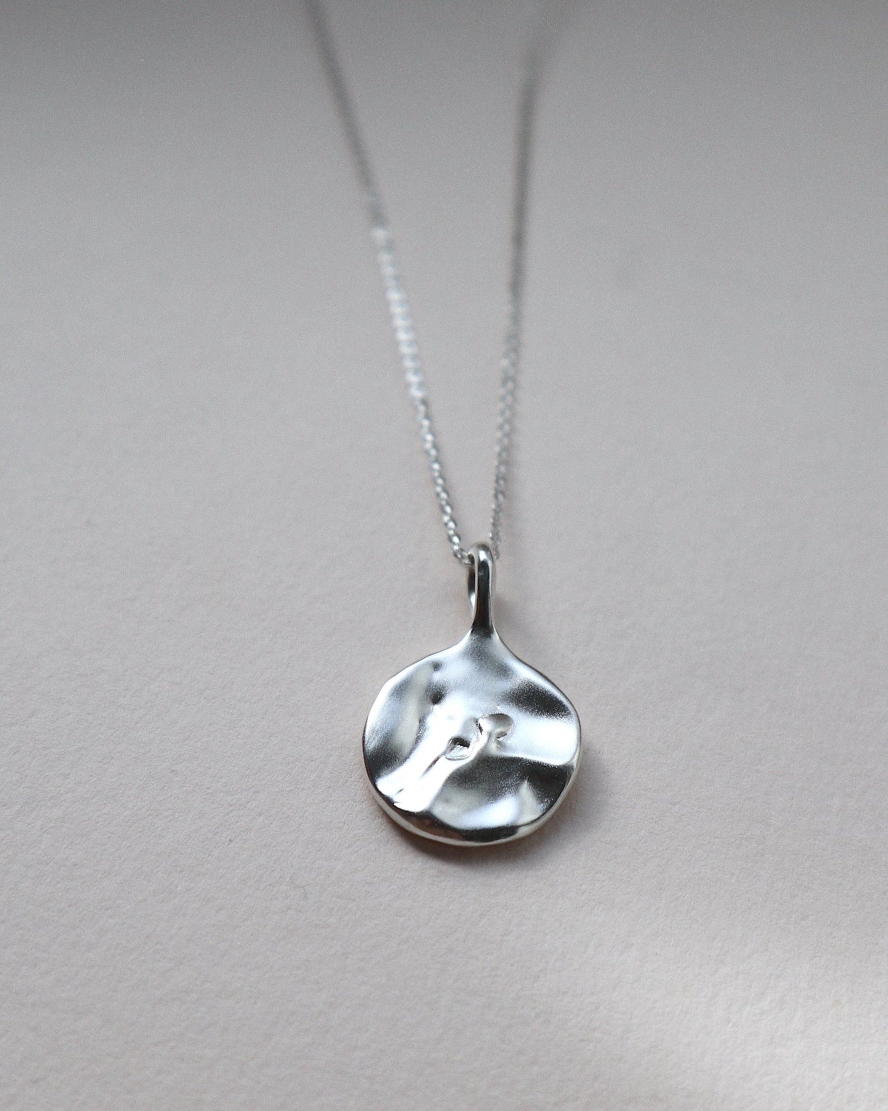 Océane Drip Pendant Necklace