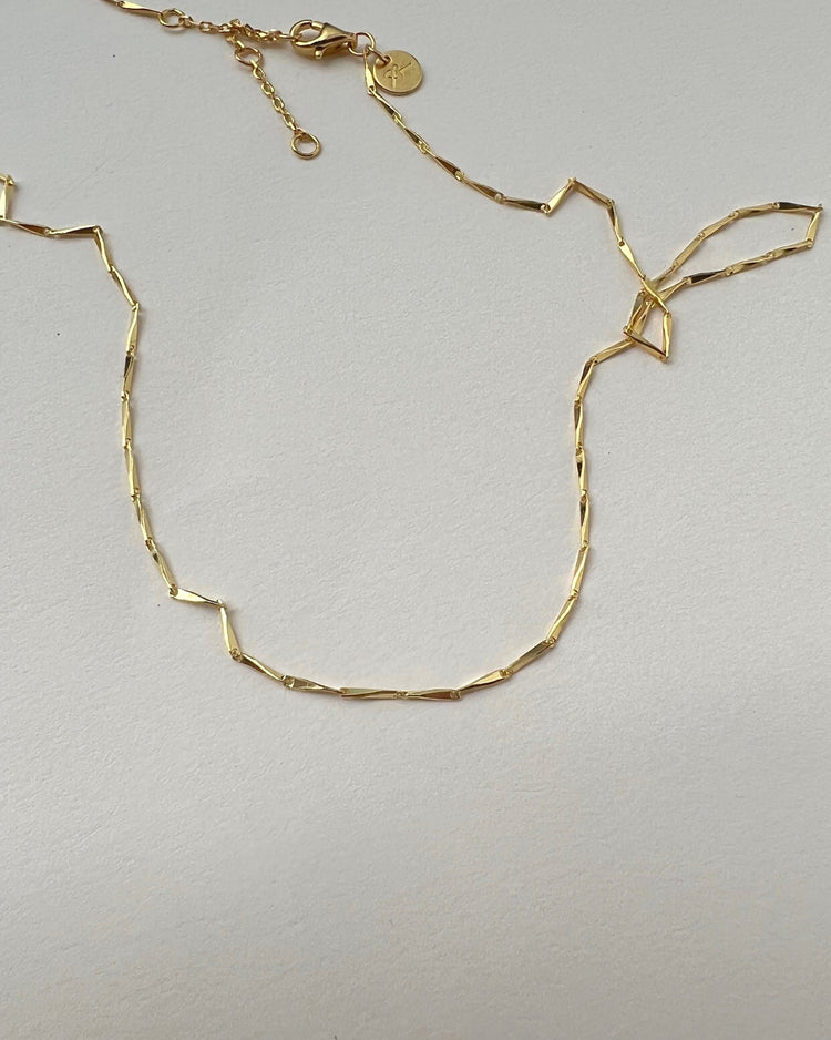 'Penelope' Pointed 16