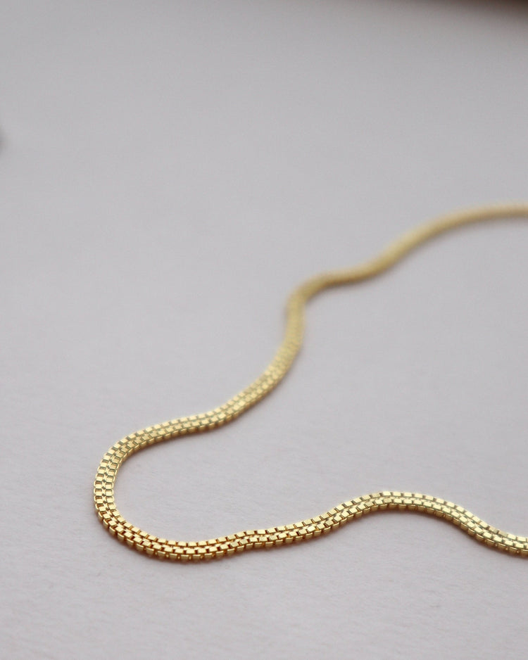 Double Box Choker Chain