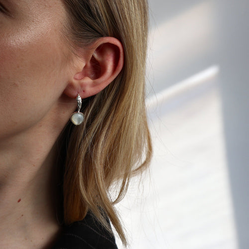 'Sigrid' Shell Drop Earrings