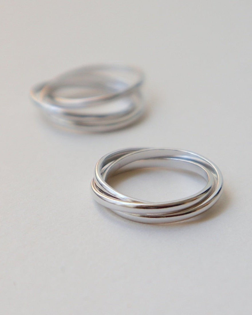 'Anya' Interlocking Ring All Silver