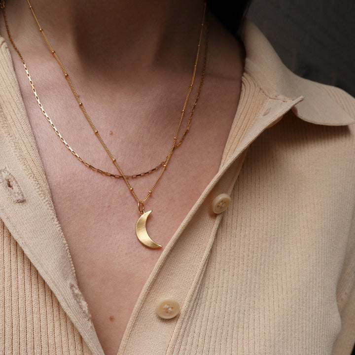 Crescent Moon Necklace in Solid 9ct Gold – RUBY TYNAN JEWELLERY