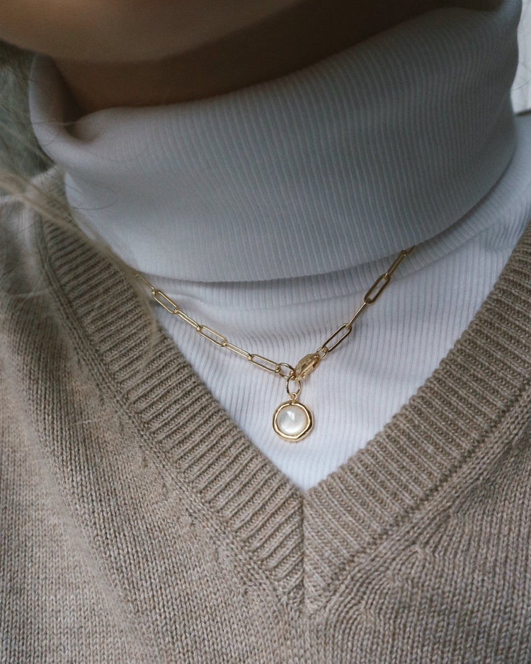 'Sigrid' Shell Charm