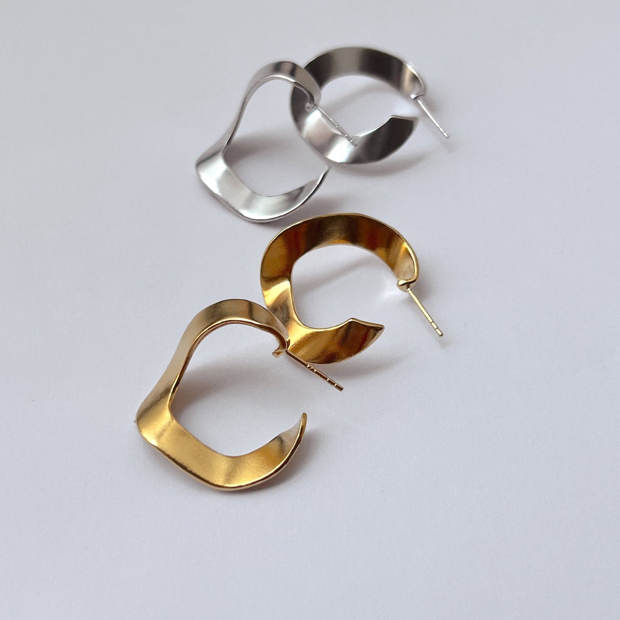 'Flo' Sculpt Hoop Earrings - Lines & Current