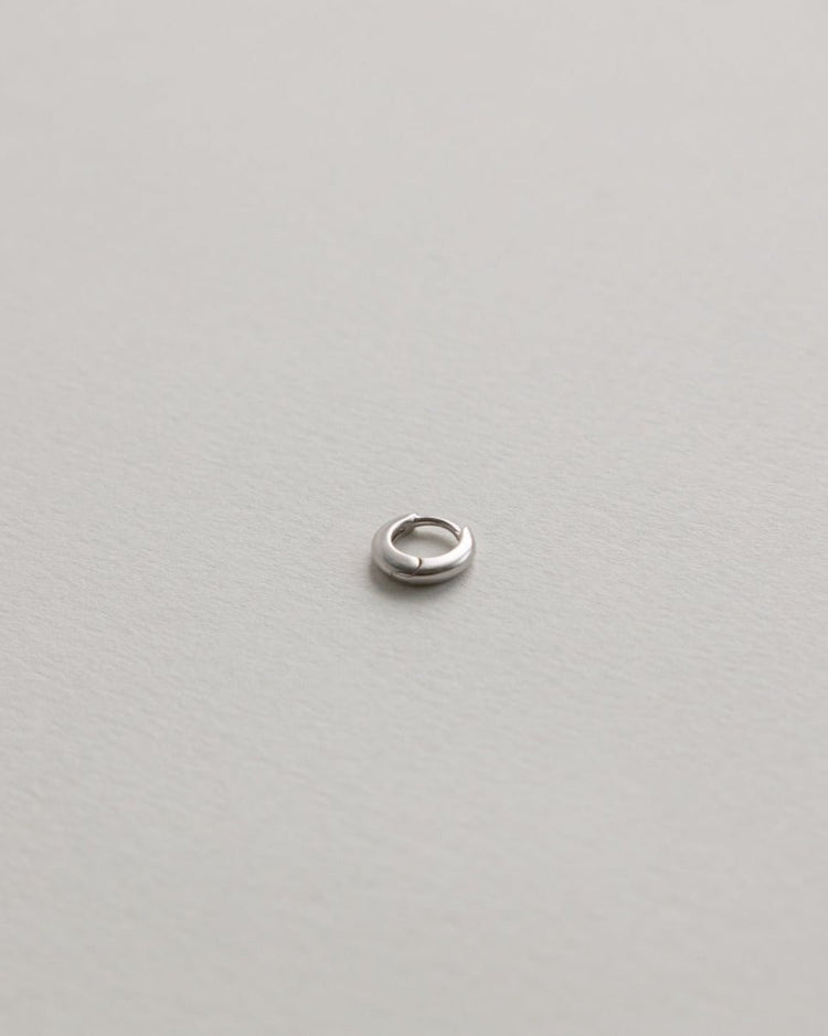 'Habit' 6 Micro Single Huggie