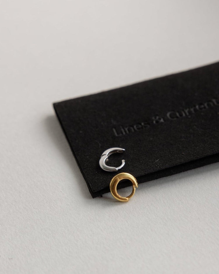 'Habit' 6 Micro Single Huggie