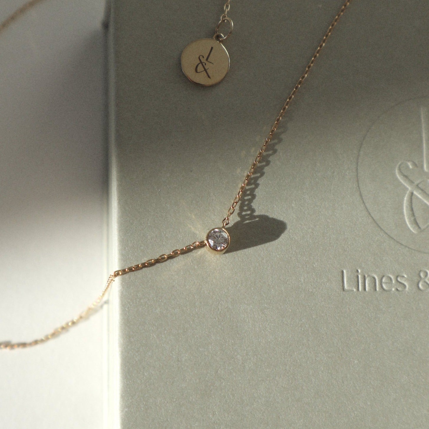 'Hansley' 9K Diamond Necklace - Lines & Current