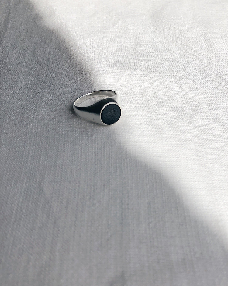 'Olinda' Black Onyx Signet Ring