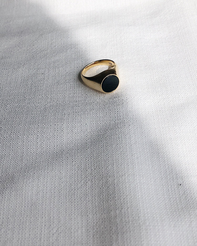 'Olinda' Black Onyx Signet Ring